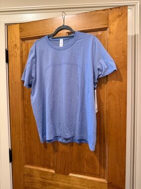 lululemon athletica Light Blue Short-Sleeve Crew Tee